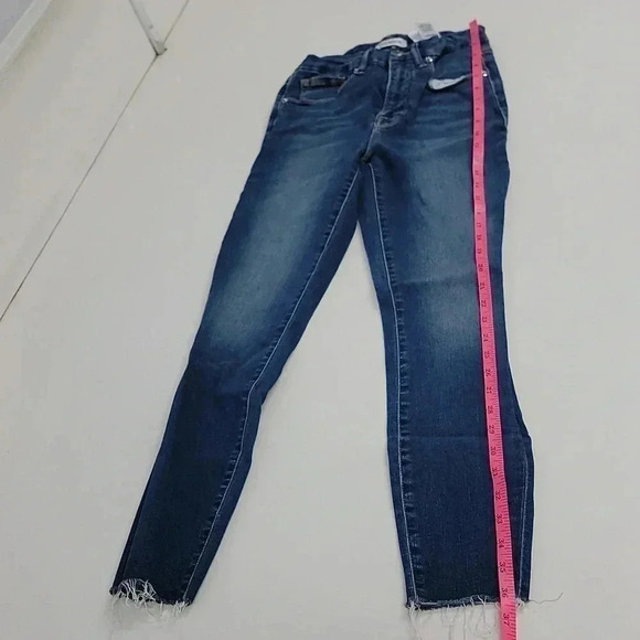 Good American good waist crop raw edge - Picture 3 of 15